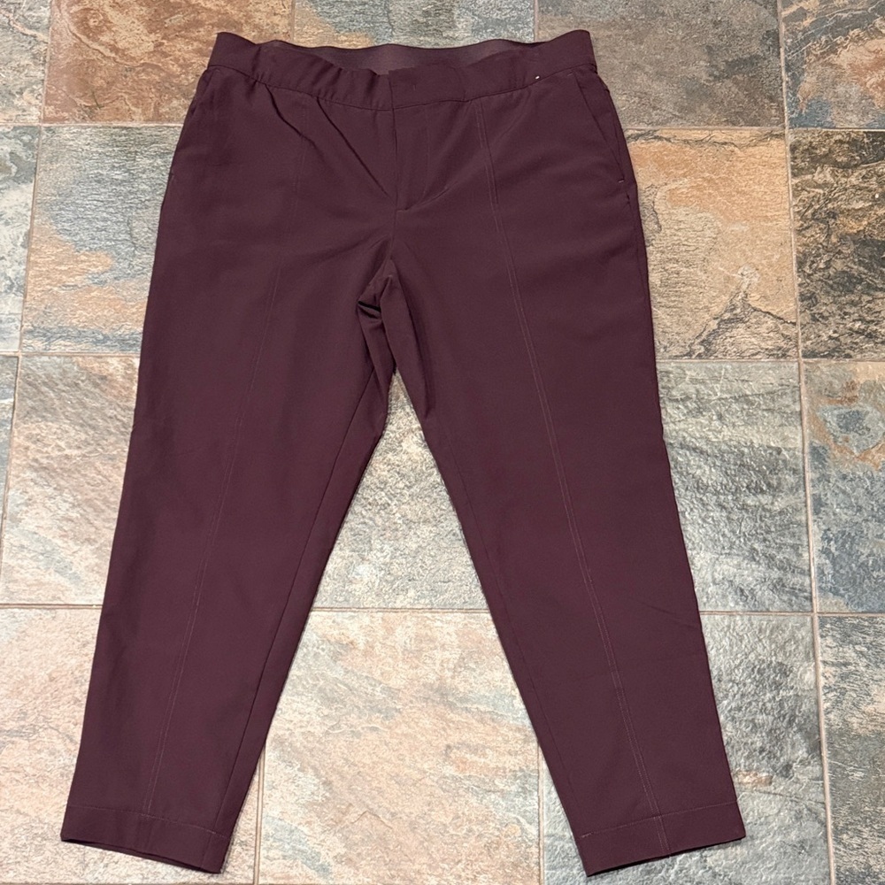 Mondetta Women's Burgundy Chinos